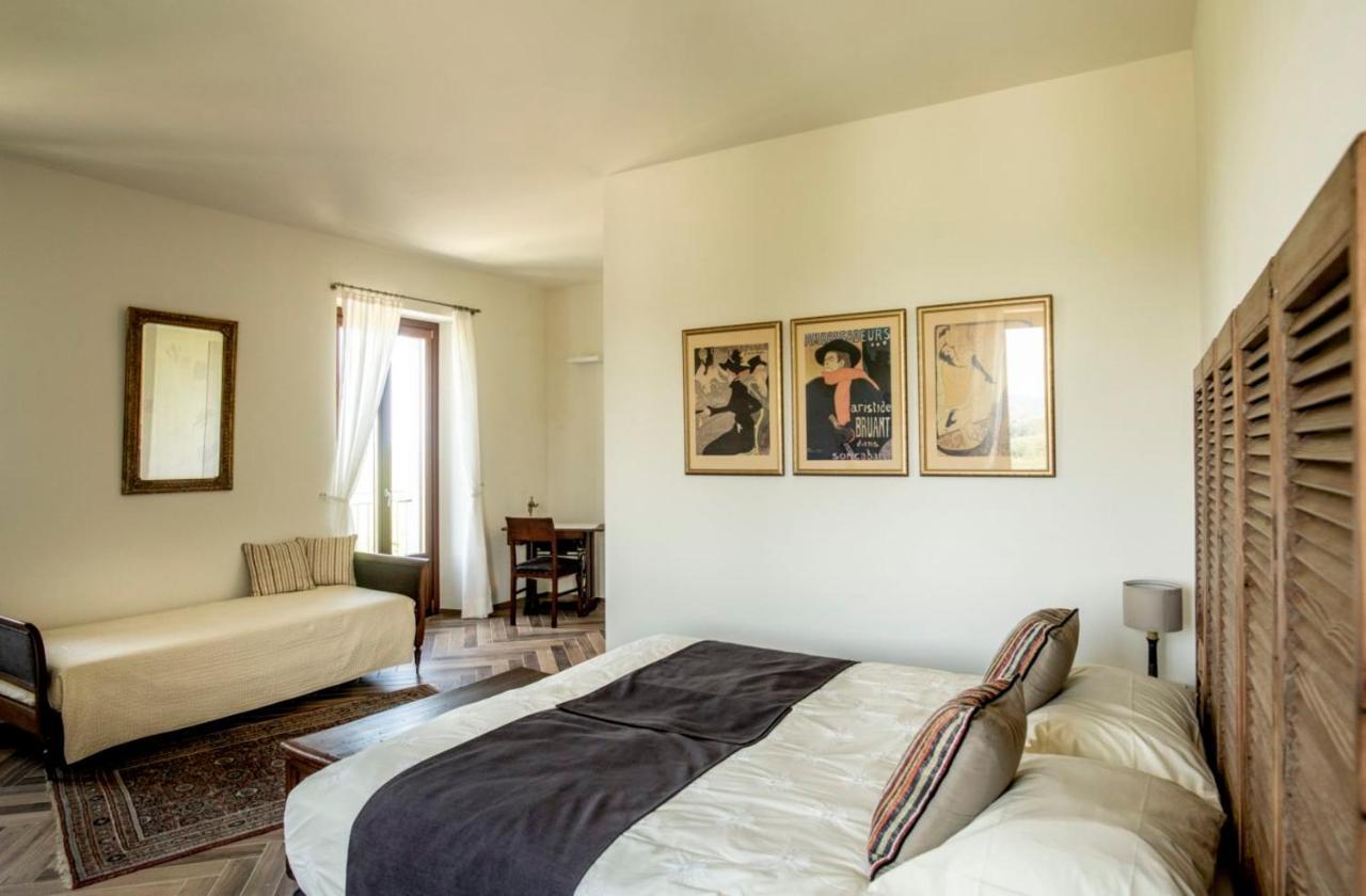Le Vecchie Persiane - Bed & Breakfast Diano d'Alba Exterior photo
