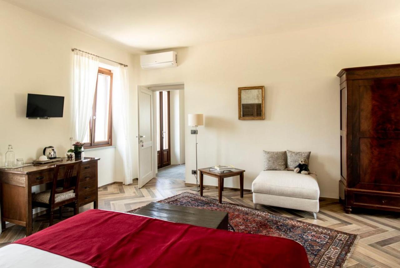 Le Vecchie Persiane - Bed & Breakfast Diano d'Alba Exterior photo