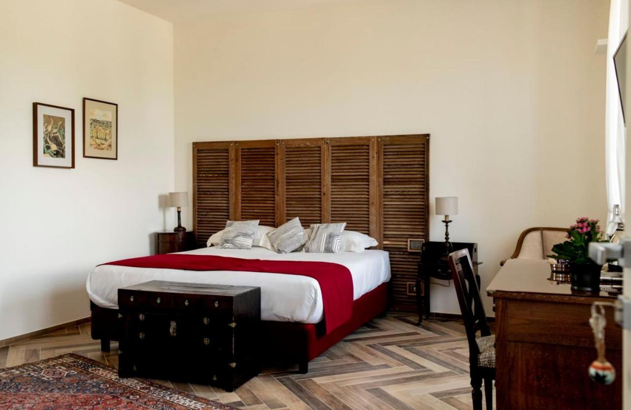 Le Vecchie Persiane - Bed & Breakfast Diano d'Alba Exterior photo